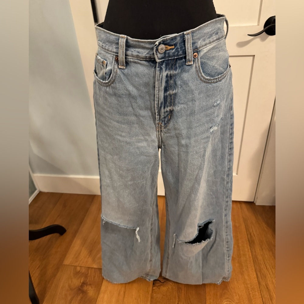 Low rise ripped jeans - Picture 1 of 4